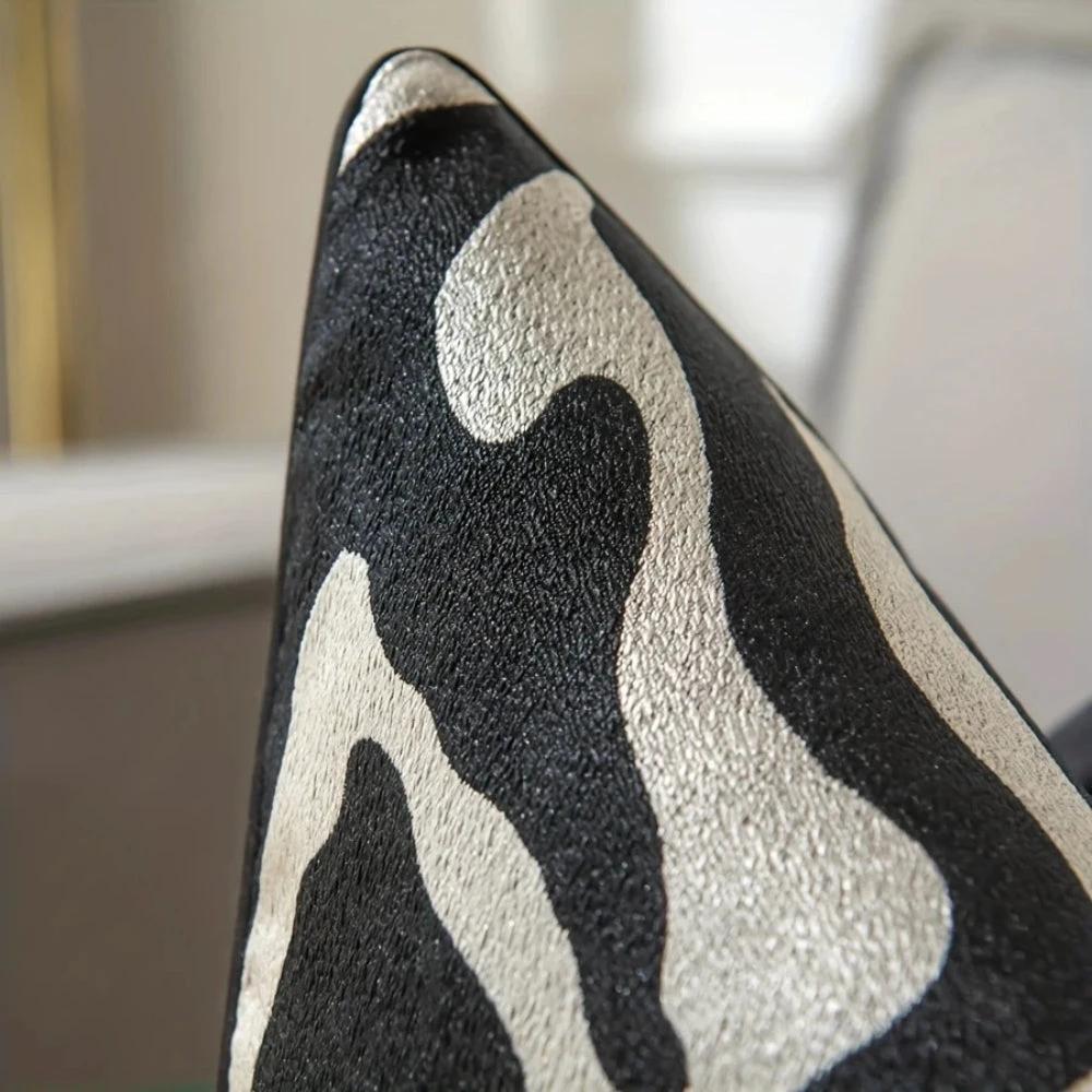 Auric Gilded Luxury Cushion Cover