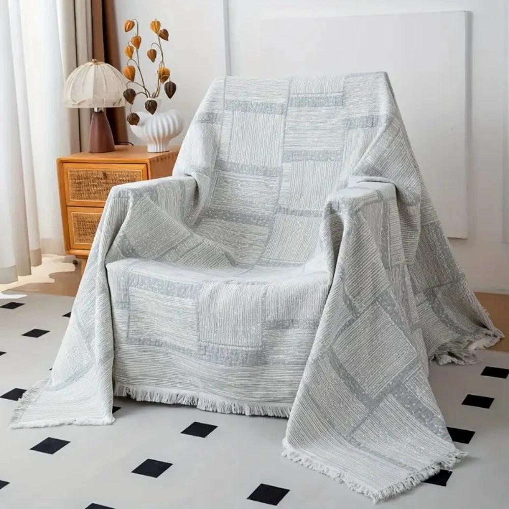 Mixed Tone Geometric Cotton Blanket