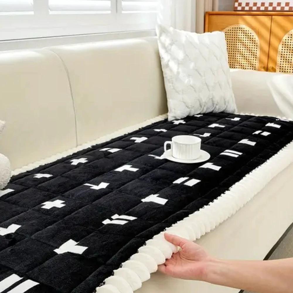 Ruffled Cloud Edge Quilted Couch Cover