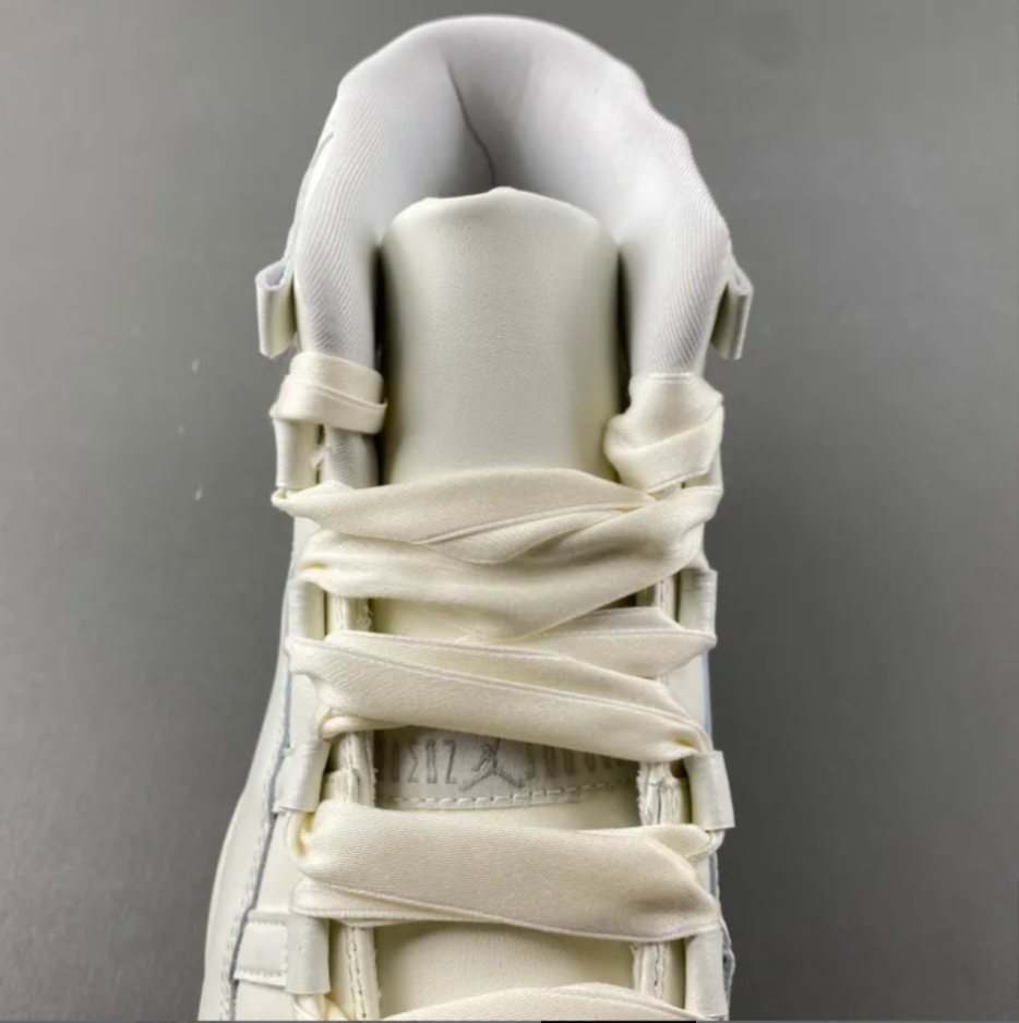 Air Jordan 11 Pearl Shoes Sneaker