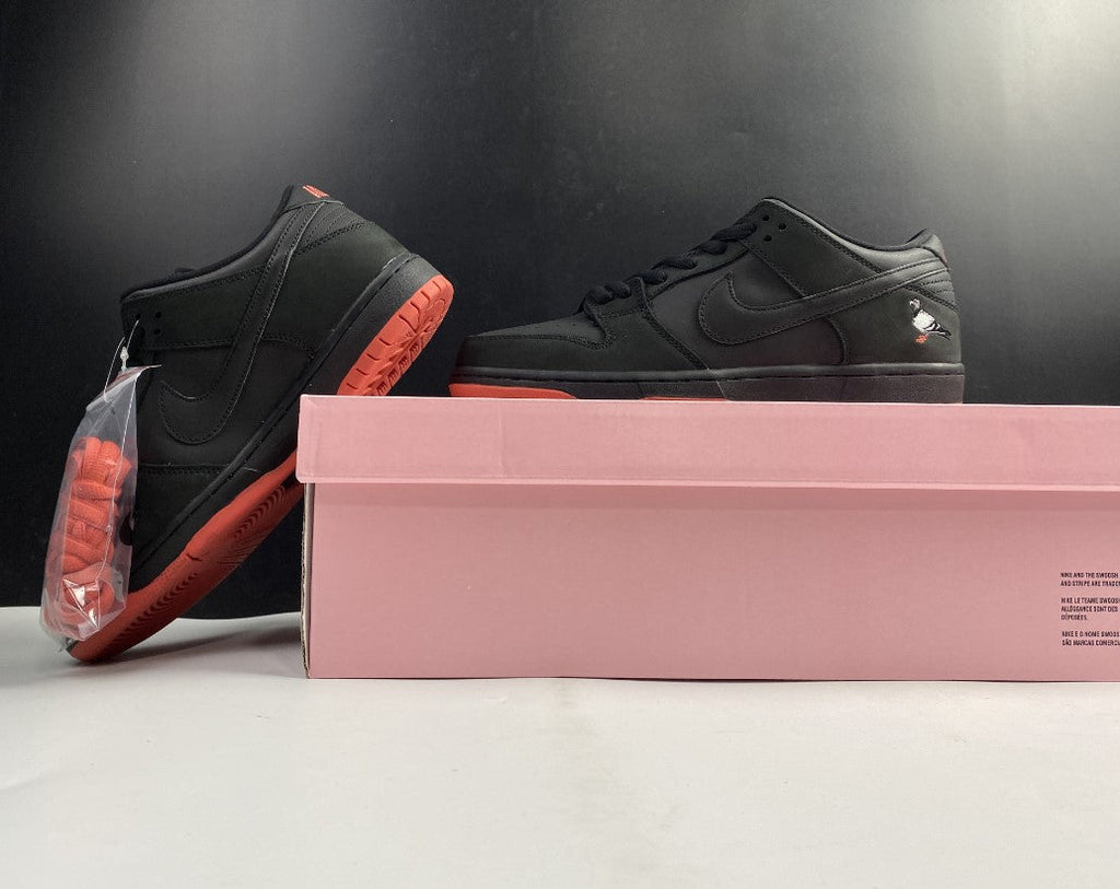 SB Dunk Low Black Pigeon Shoes Sneakers