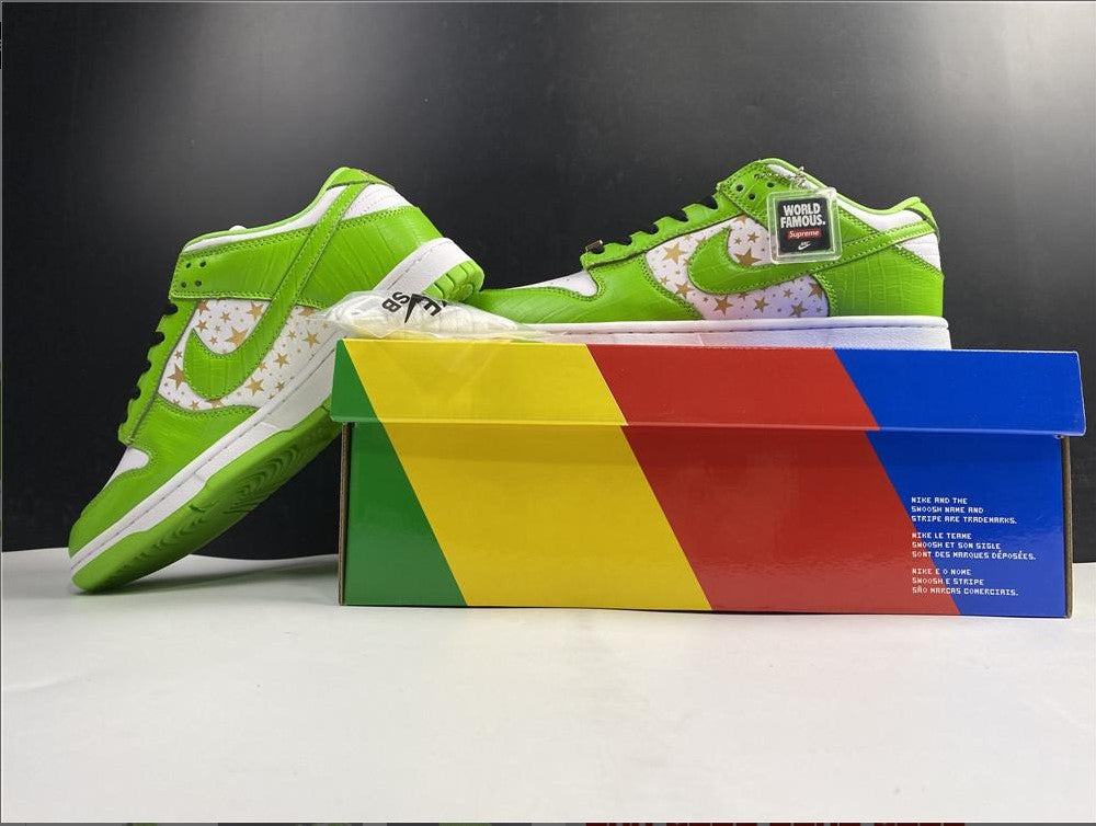 SB Dunk Low White Green x Supreme Shoes Sneakers