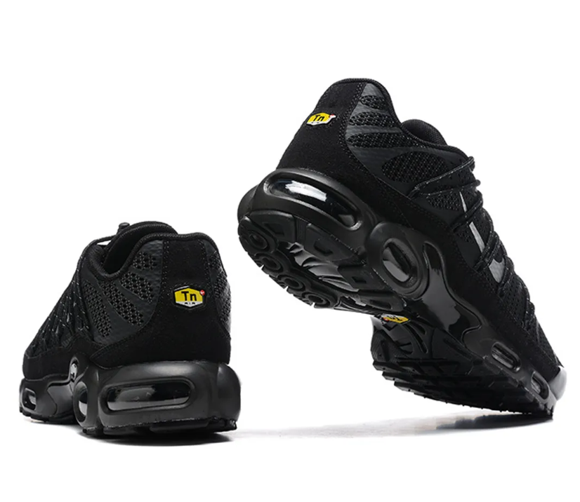 Air Max Plus Utility Black Metallic Silver Shoes Sneakers
