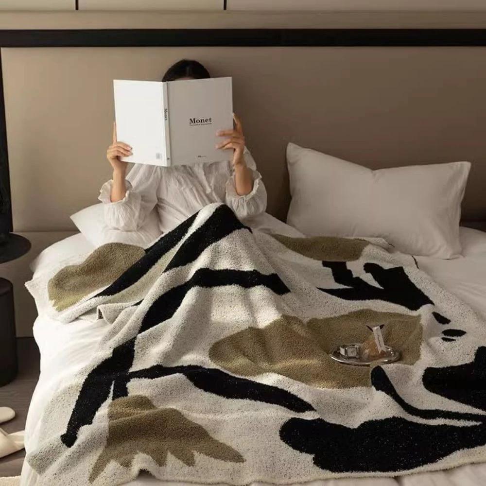 Terra Flow Cosy Throw Blanket