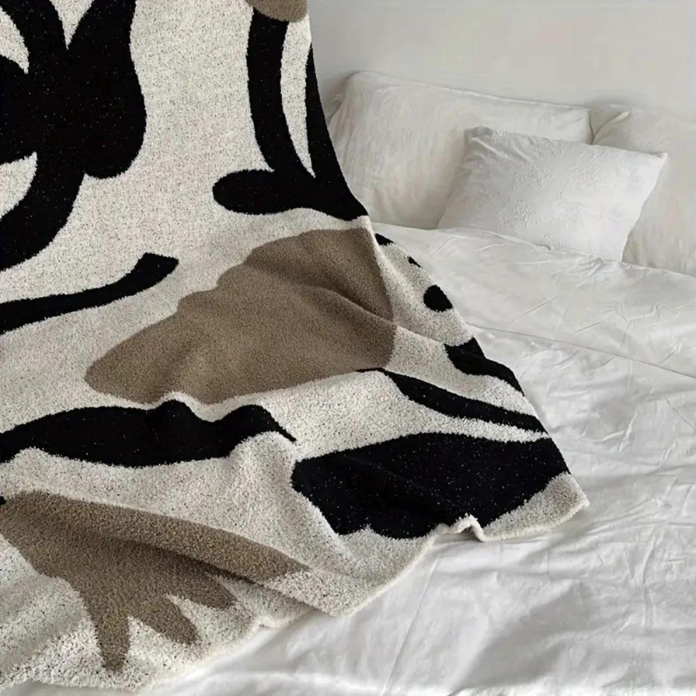 Terra Flow Cosy Throw Blanket